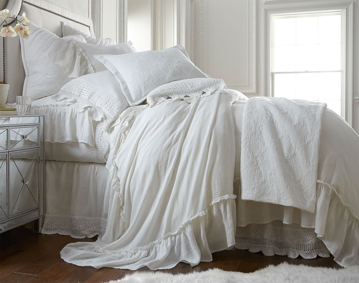 The Caprice Collection - White