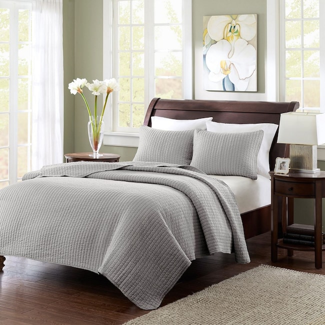 Accent and Occasional Furniture - Keaton Coverlet Set