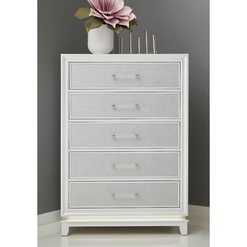apollo silver chest   