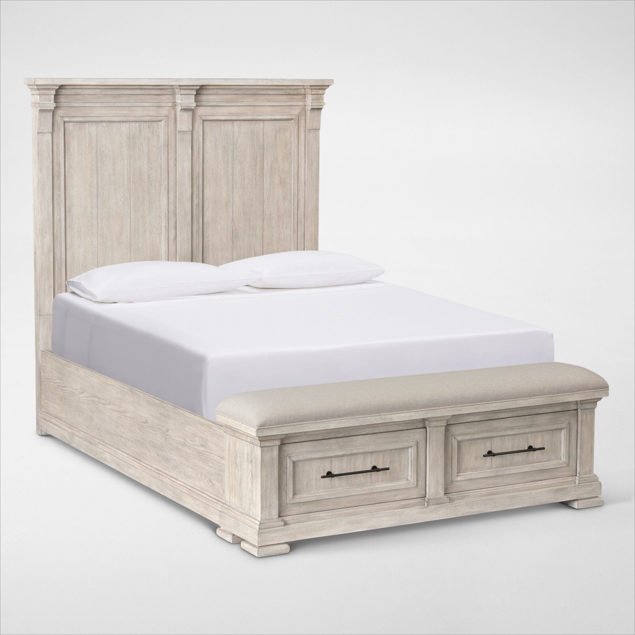 Value city store furniture king bed