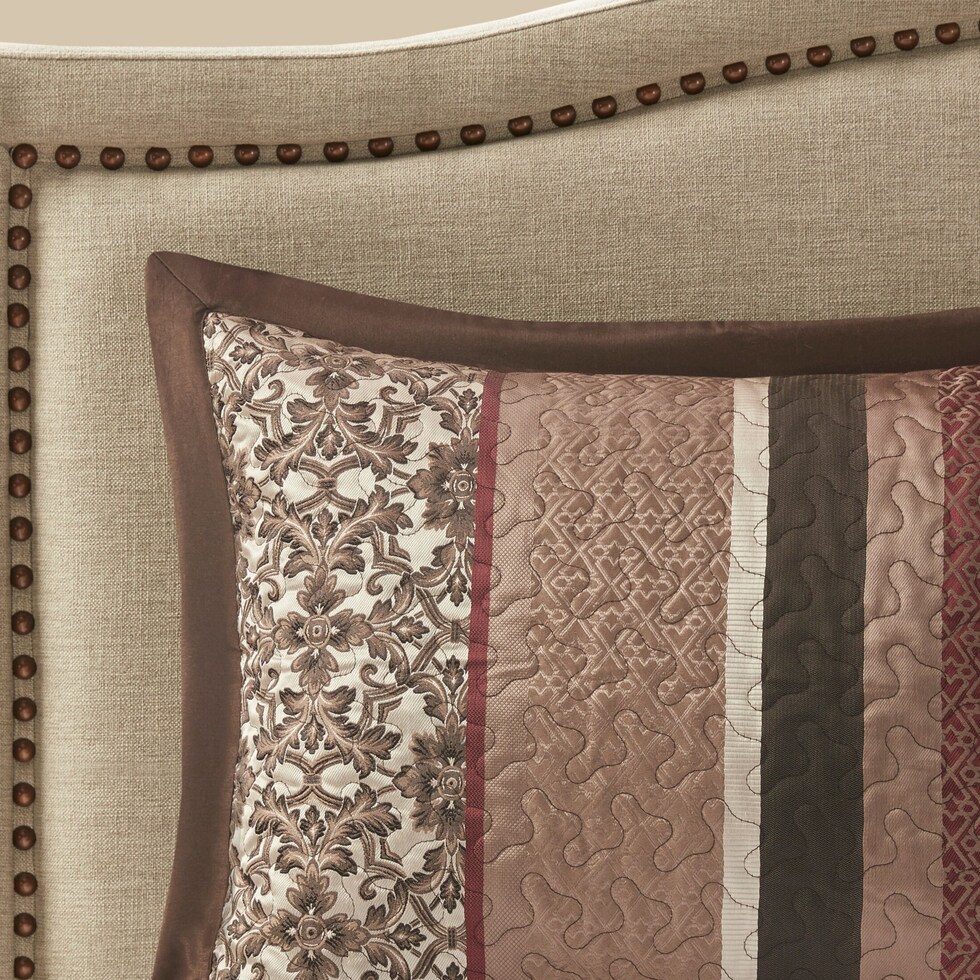 benedict red queen bedding set   