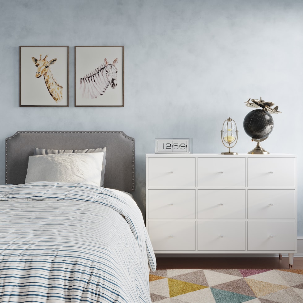 berlynn white chest   