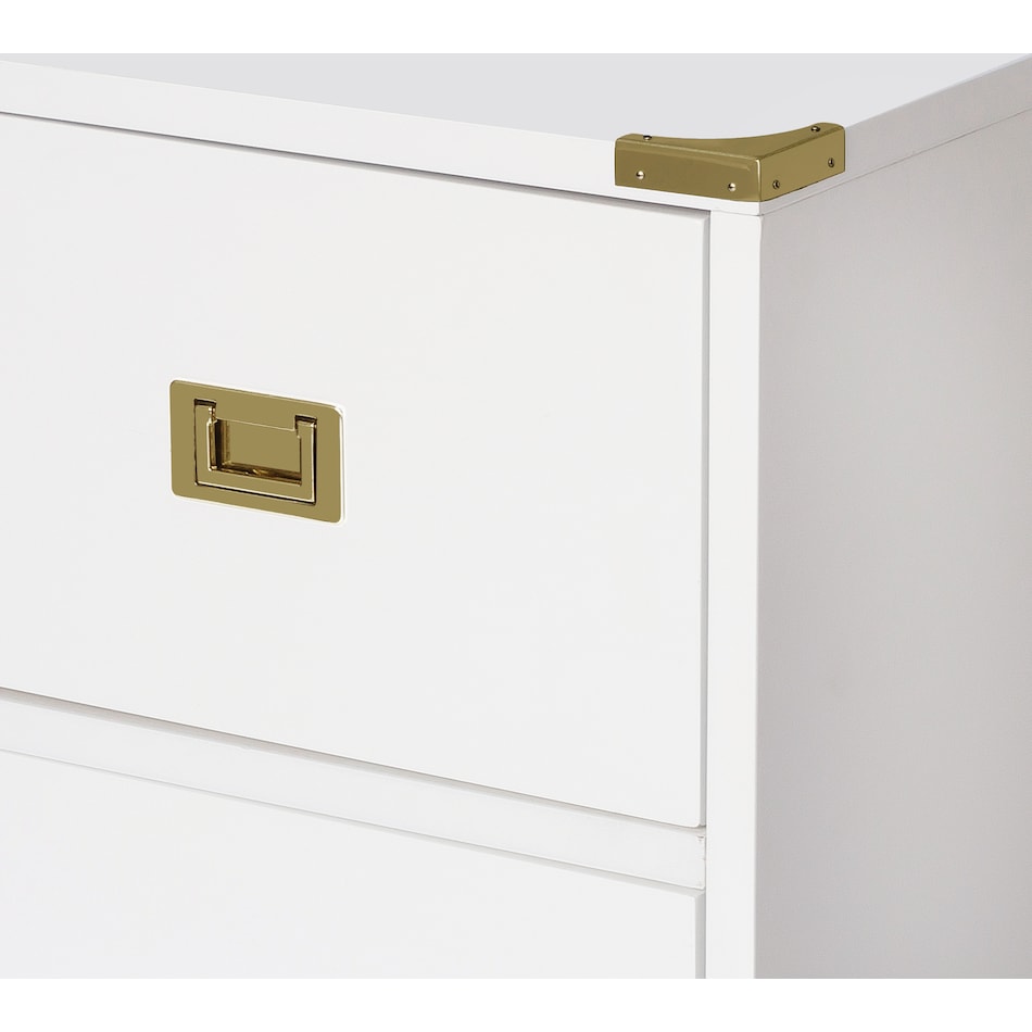betta white chest   