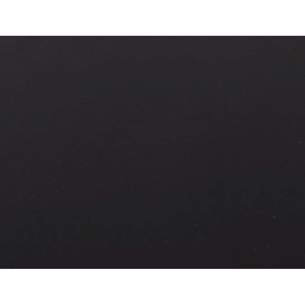 black swatch  