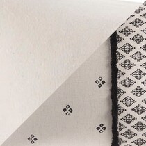 black swatch  