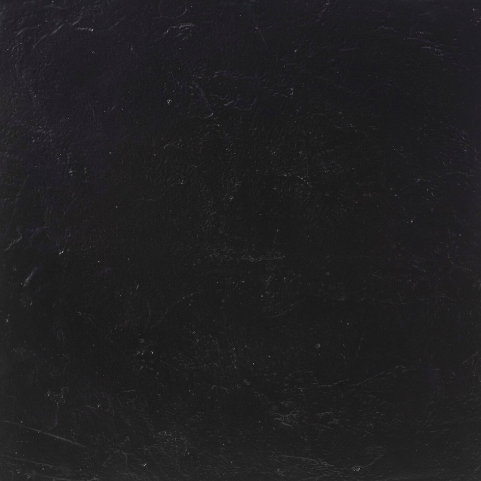 black swatch  