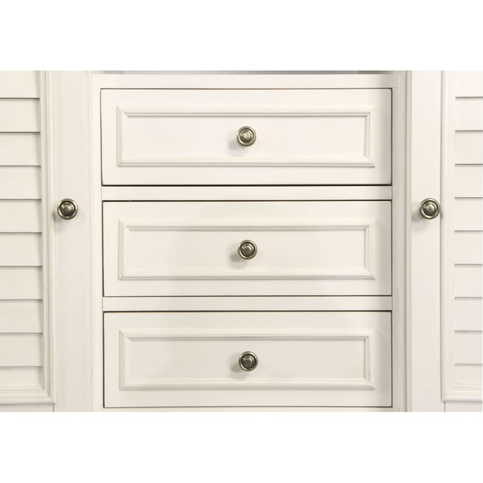 charleston white gentlemans chest   