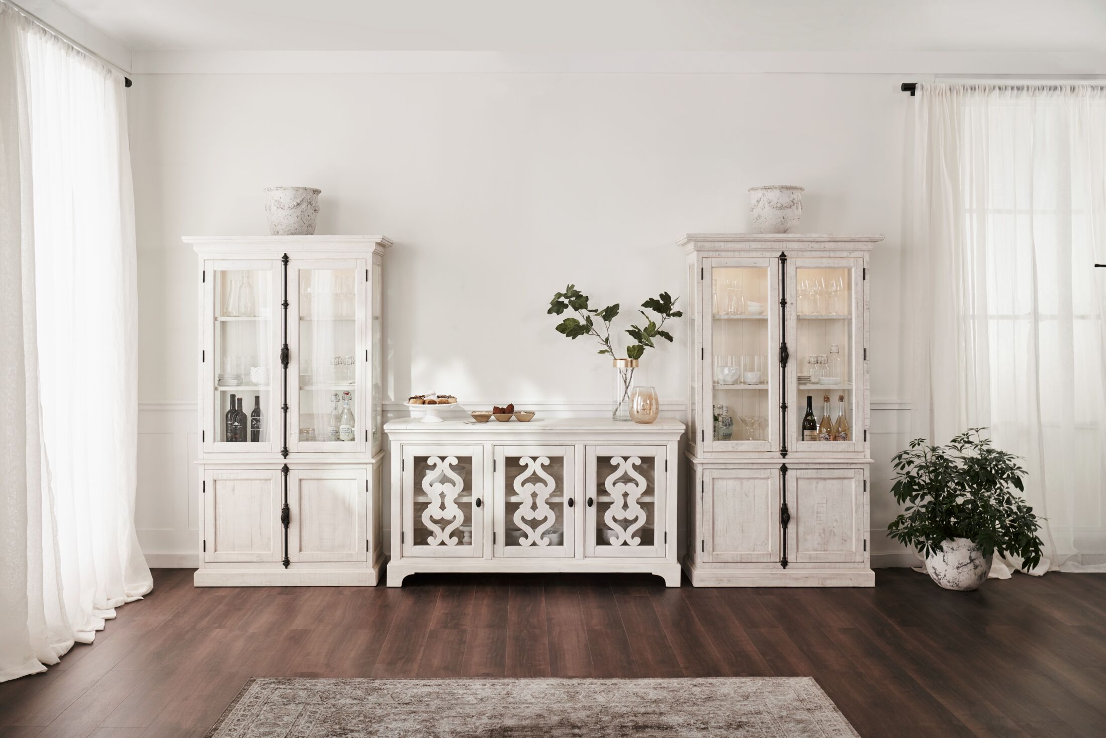 Value city deals china cabinets