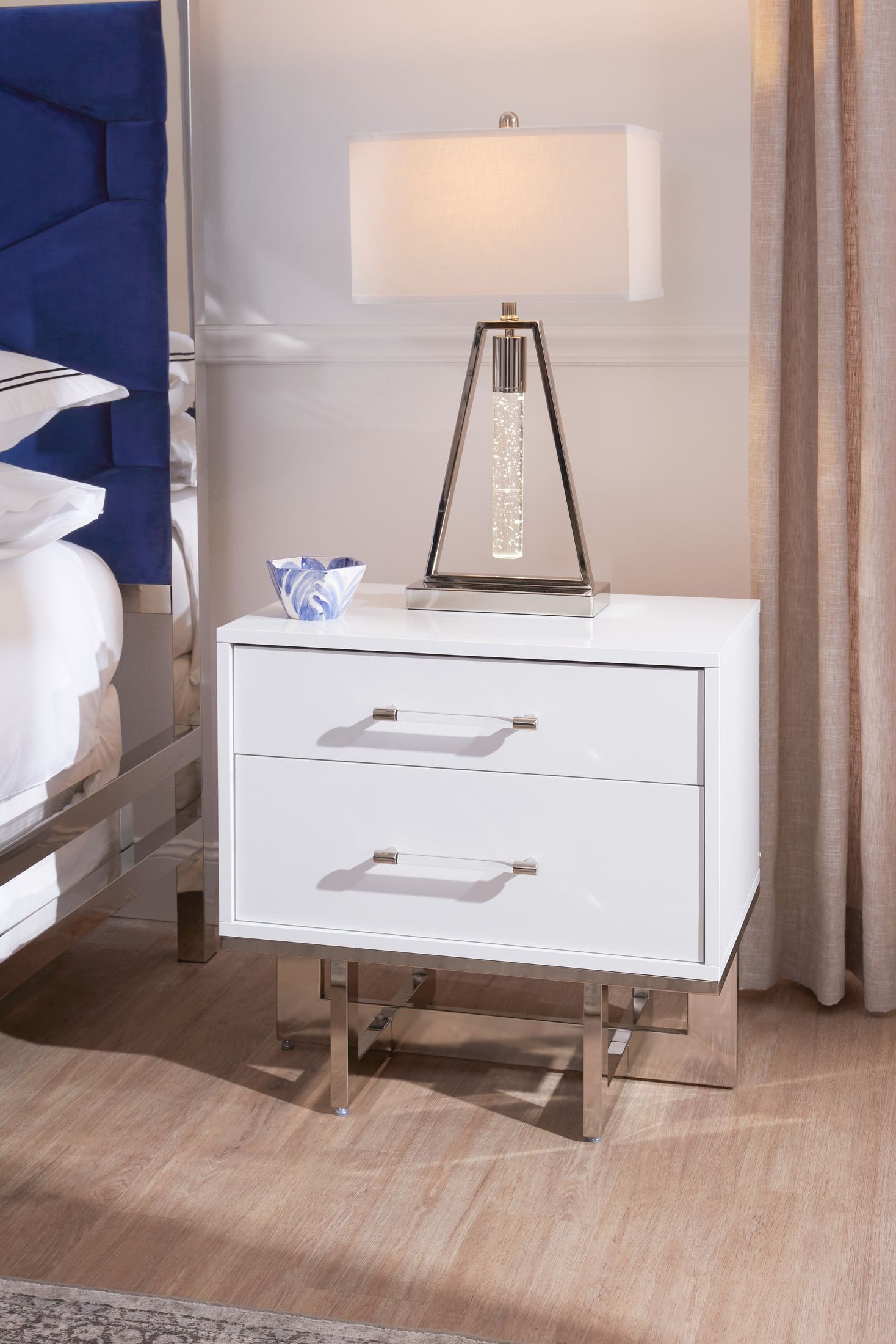 concerto nightstand