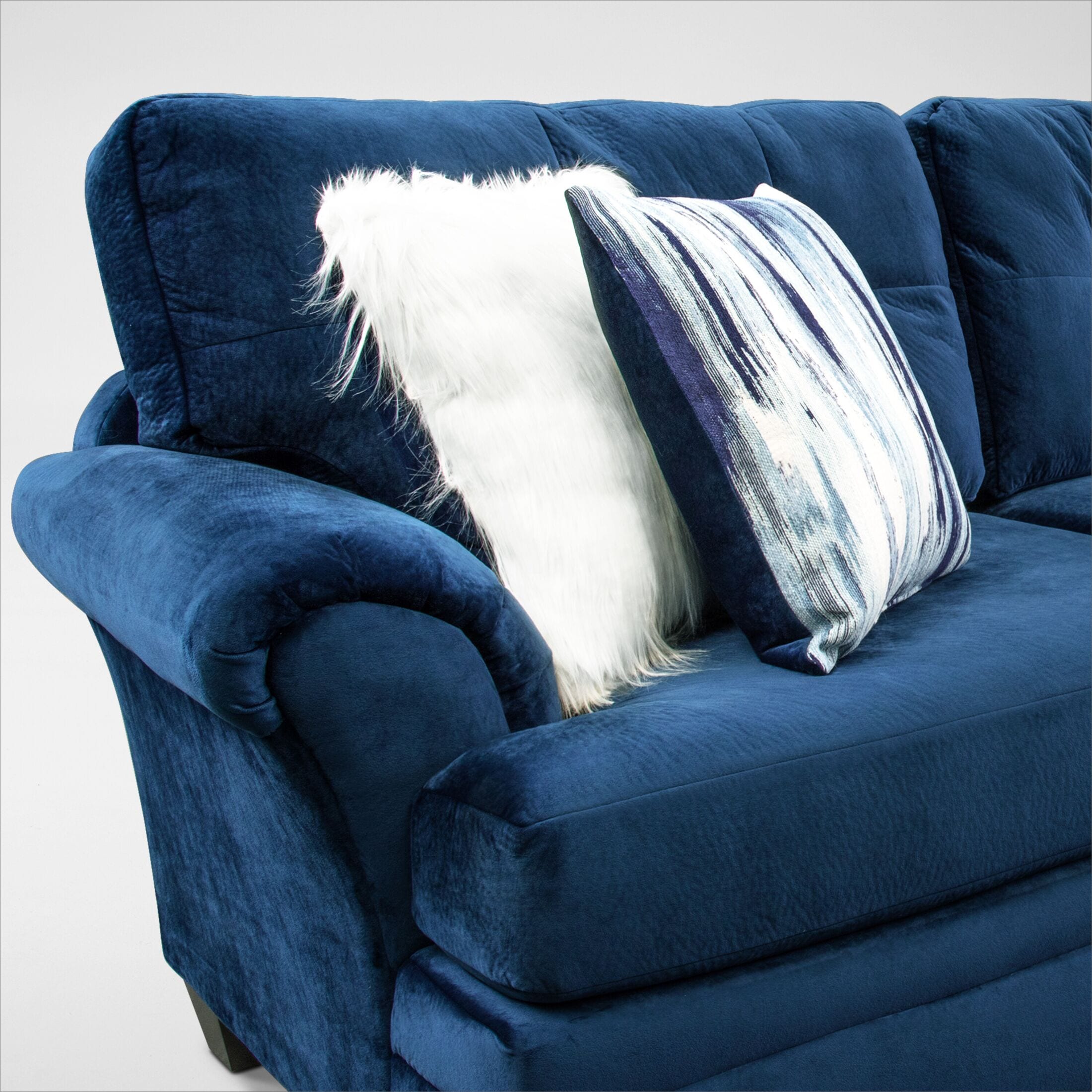 Value city deals blue sectional