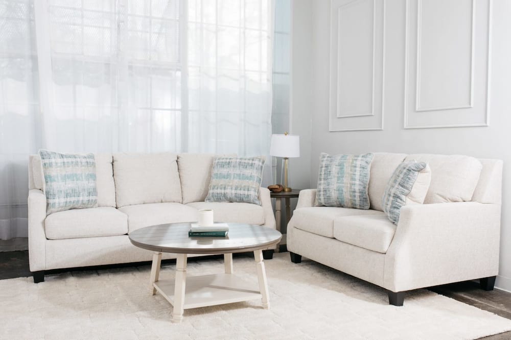 Signature Design by Ashley Cullendale Collection