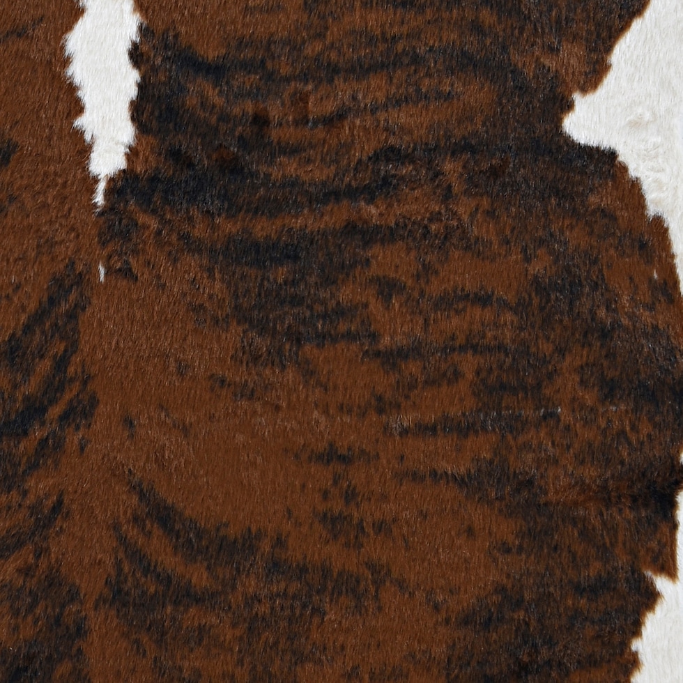 dark brown swatch  