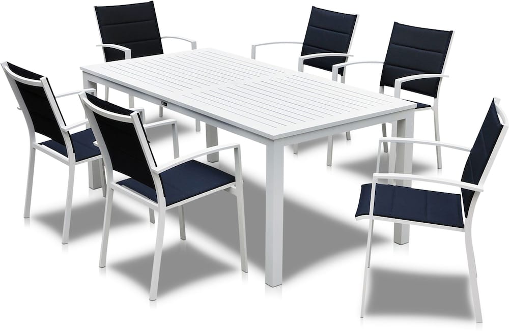 The Edgewater Outdoor Dining Collection