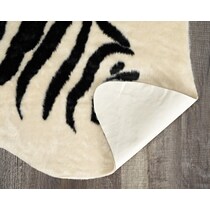 faux ivory area rug  x    