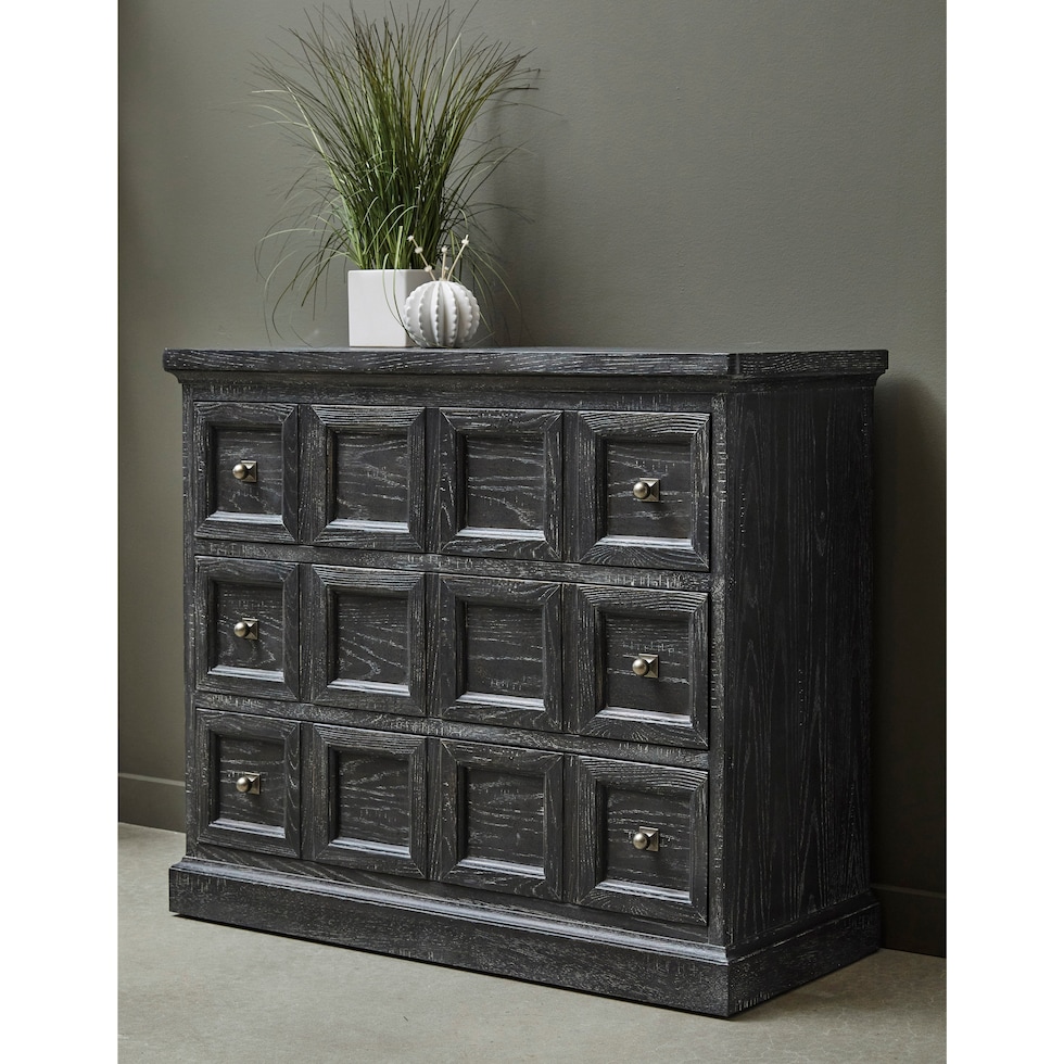 finnegan black accent chest   