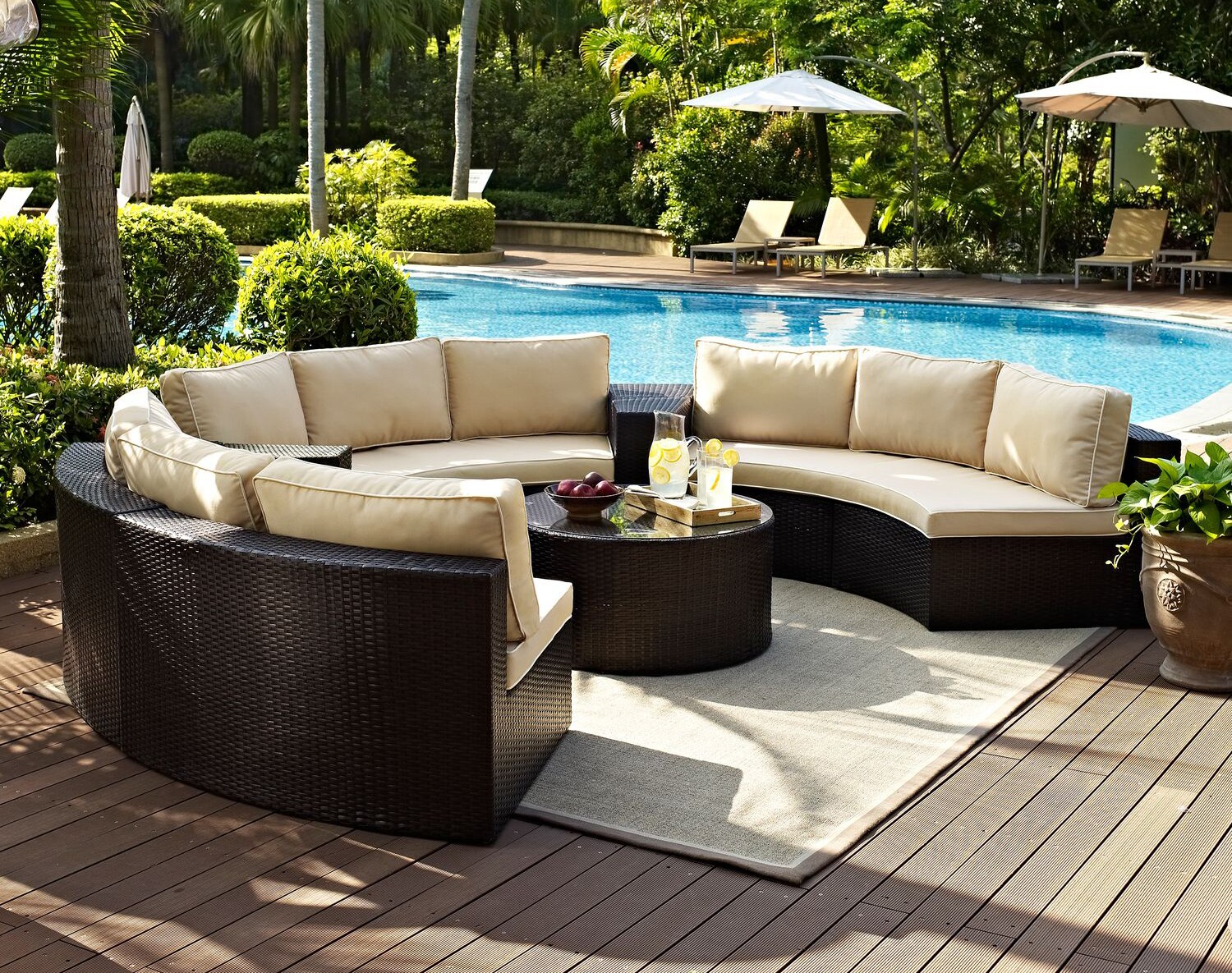 The Huntington Outdoor Living Room Collection