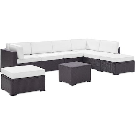Isla 3-Piece Outdoor Sectional, Coffee Table, and 2 Ottomans - White