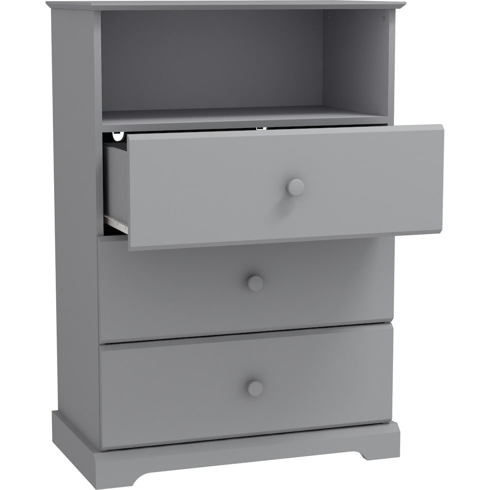 joelle gray chest   