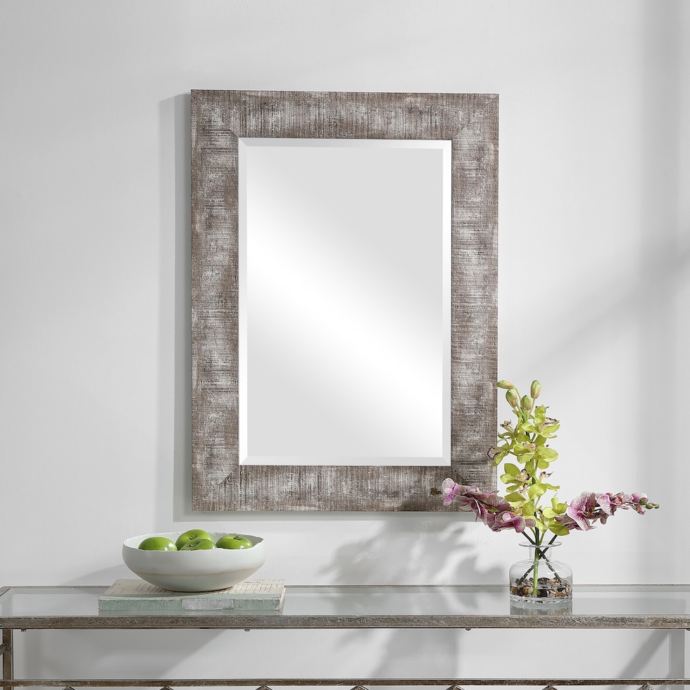 julia neutral mirror   