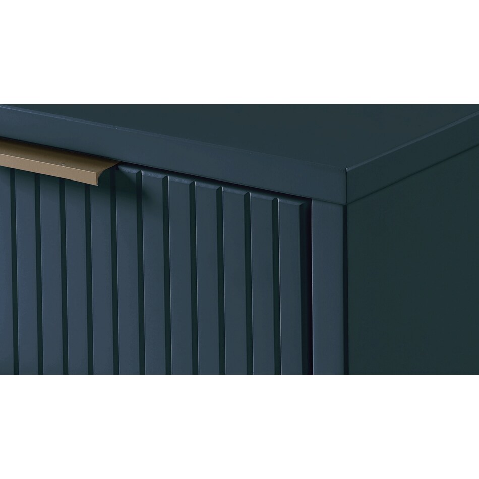 kenya blue chest   