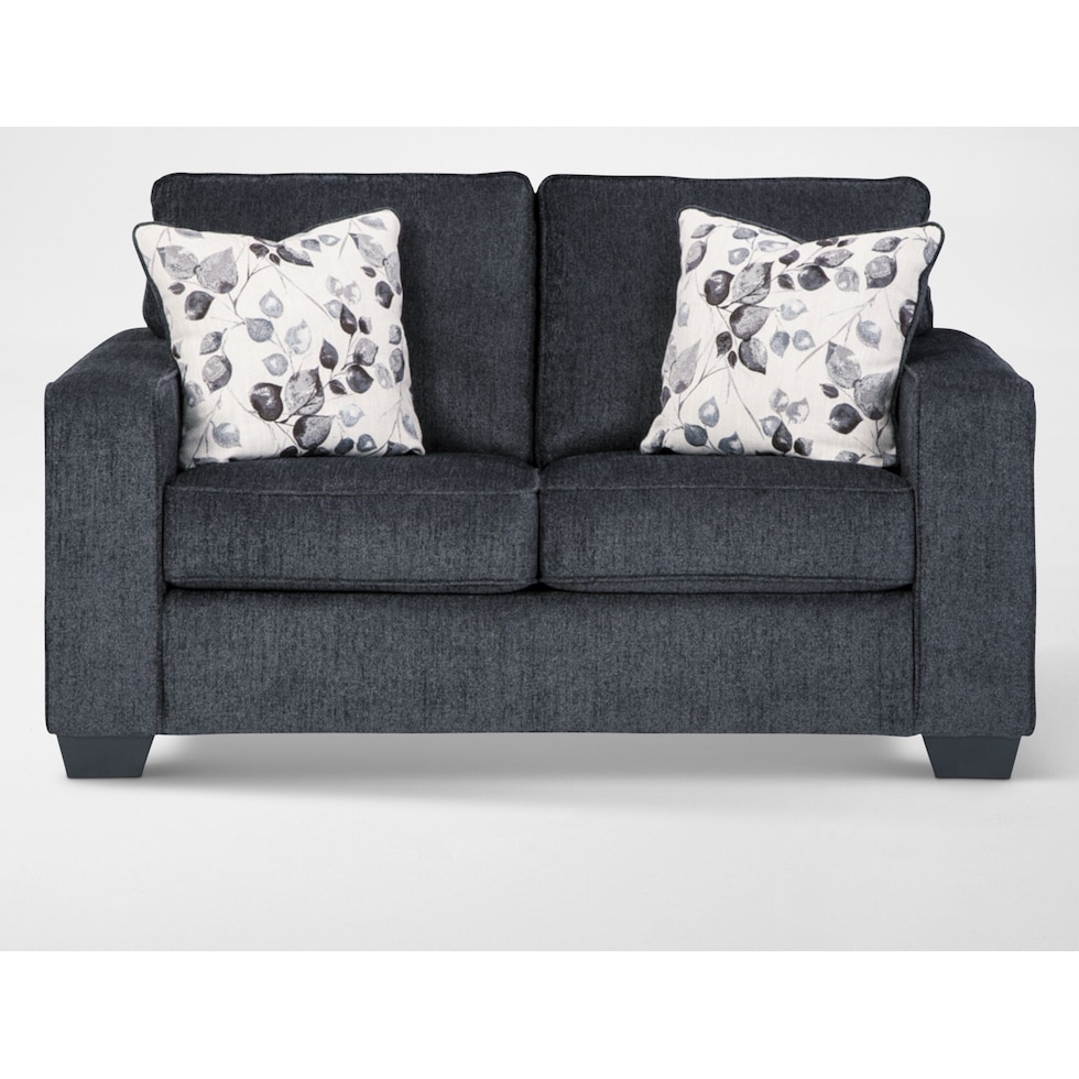 kiara gray  pc living room   