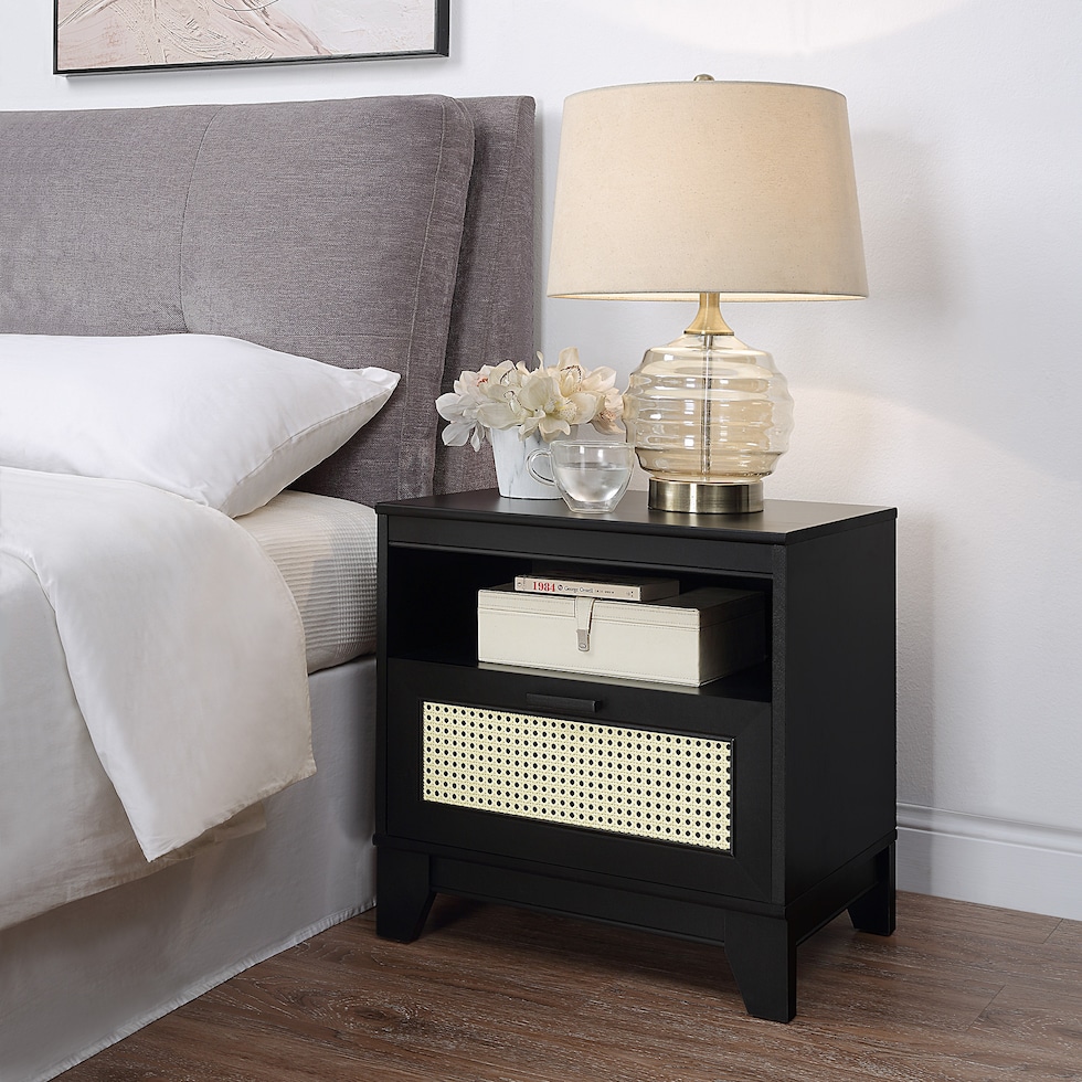 kylian black end table   