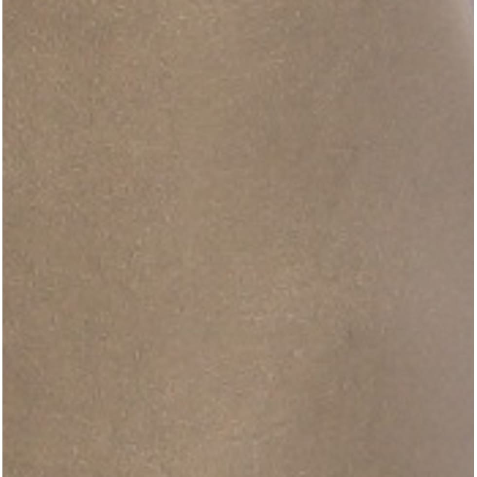 light brown swatch  