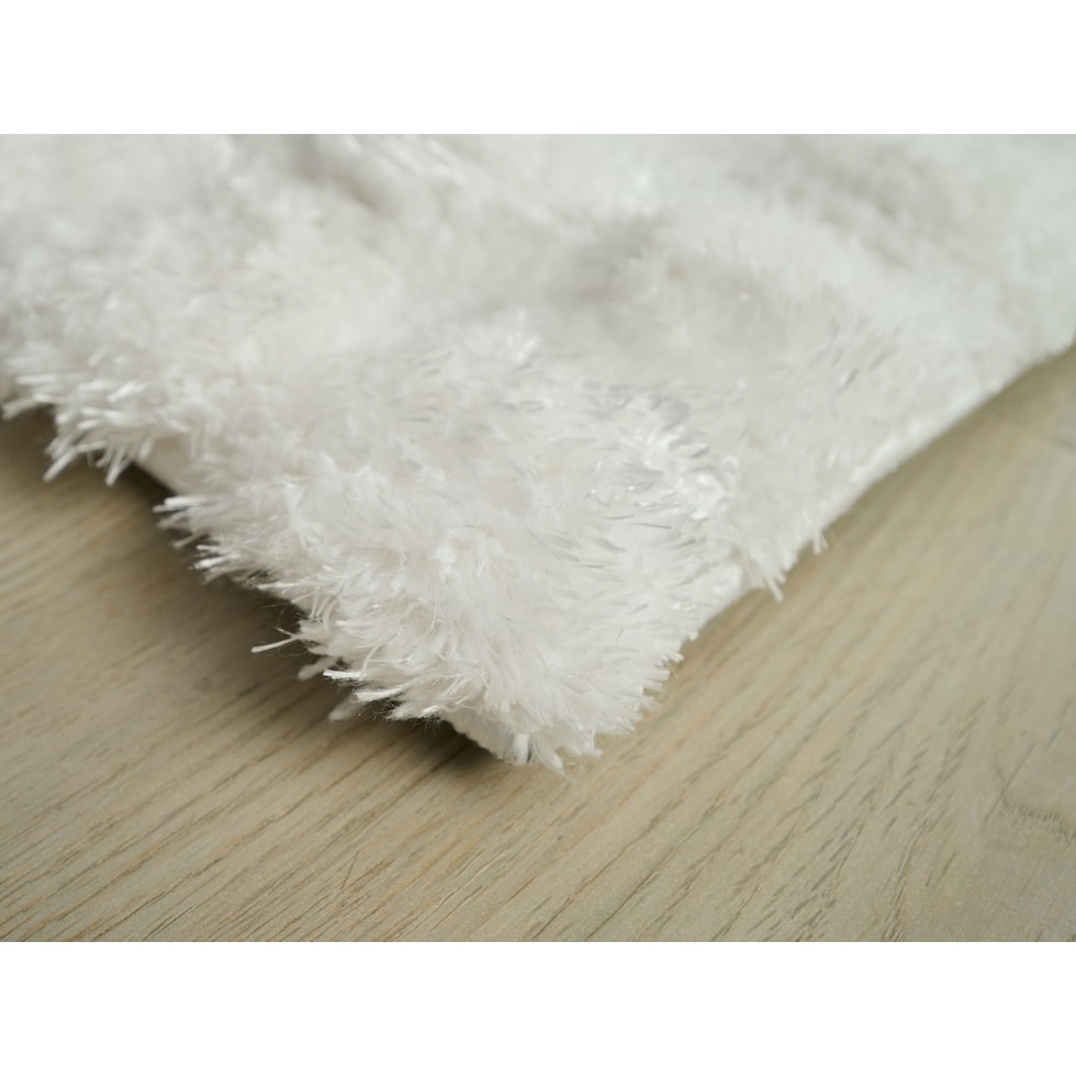 lilly white area rug  x    