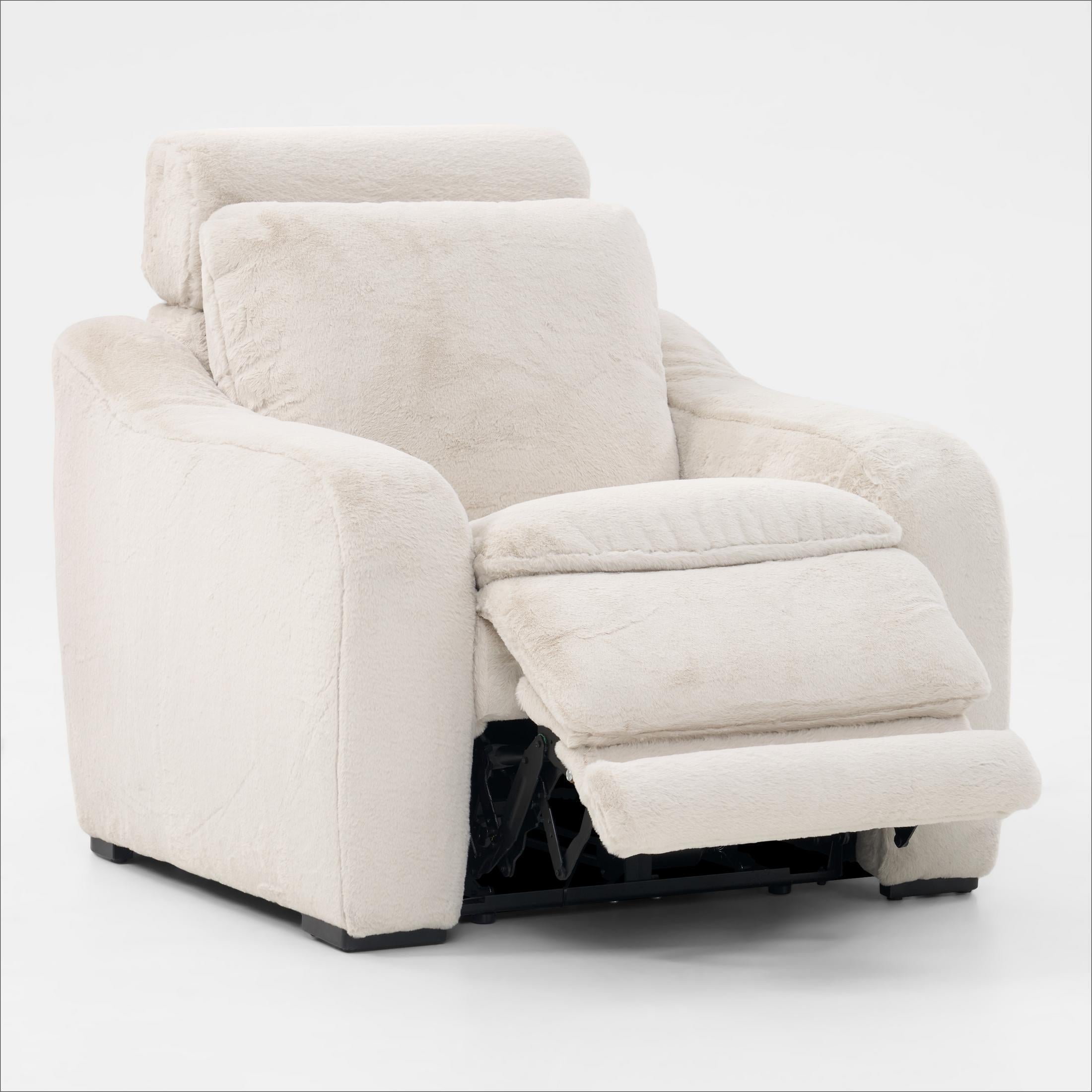 Luca Dual-Power Recliner | Value City Furniture