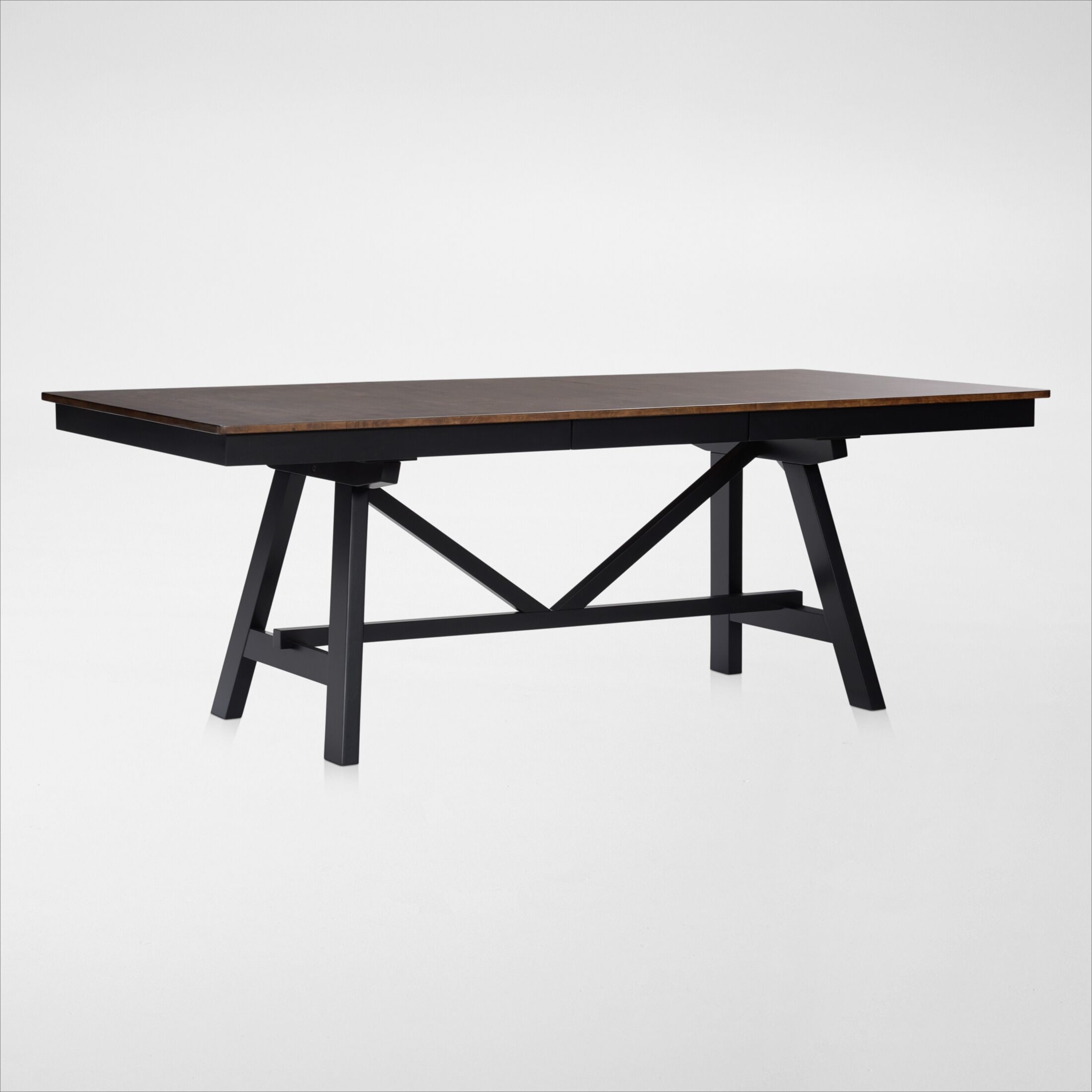 maxwell_black_dining-