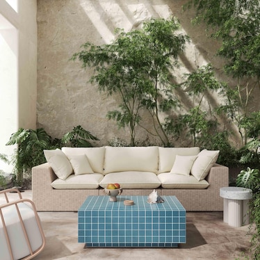 Milwaukee Indoor/Outdoor Coffee Table