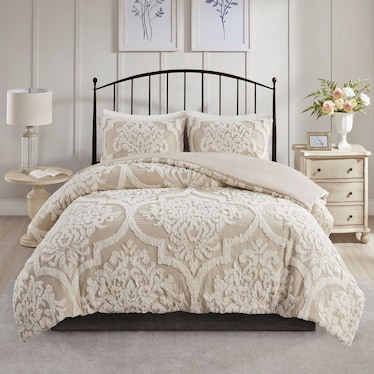 Nadia Comforter Set