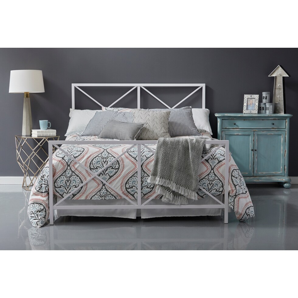 nardini blue chest   