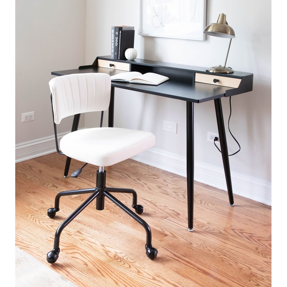 paityn black desk   