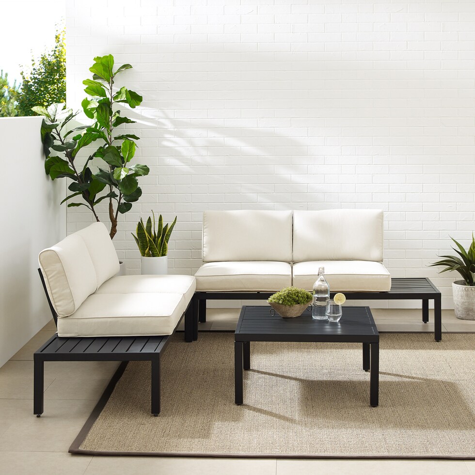 pembroke creme outdoor sectional set   