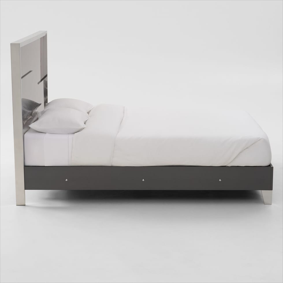 selena gray  pc queen bedroom   