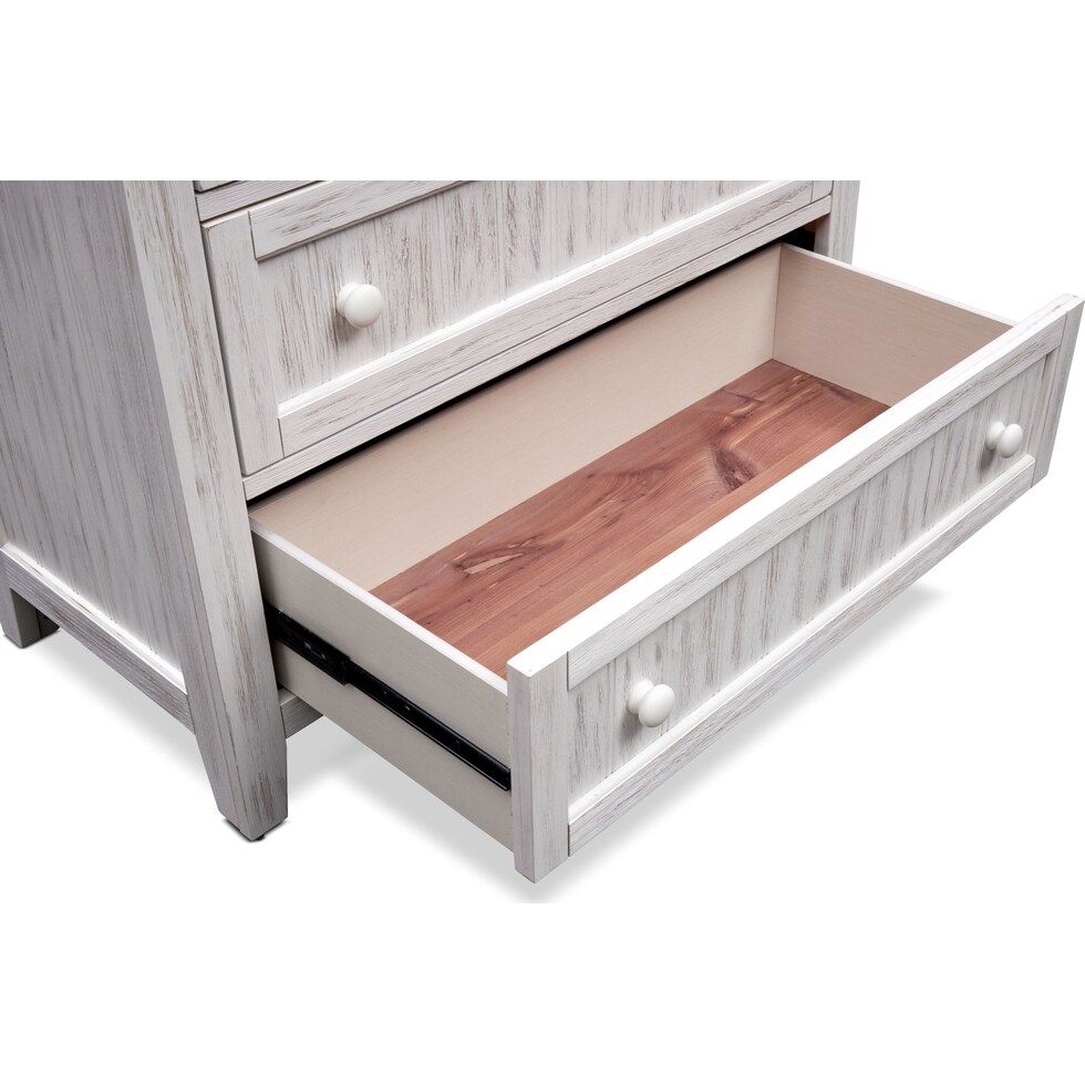 sidney white chest   