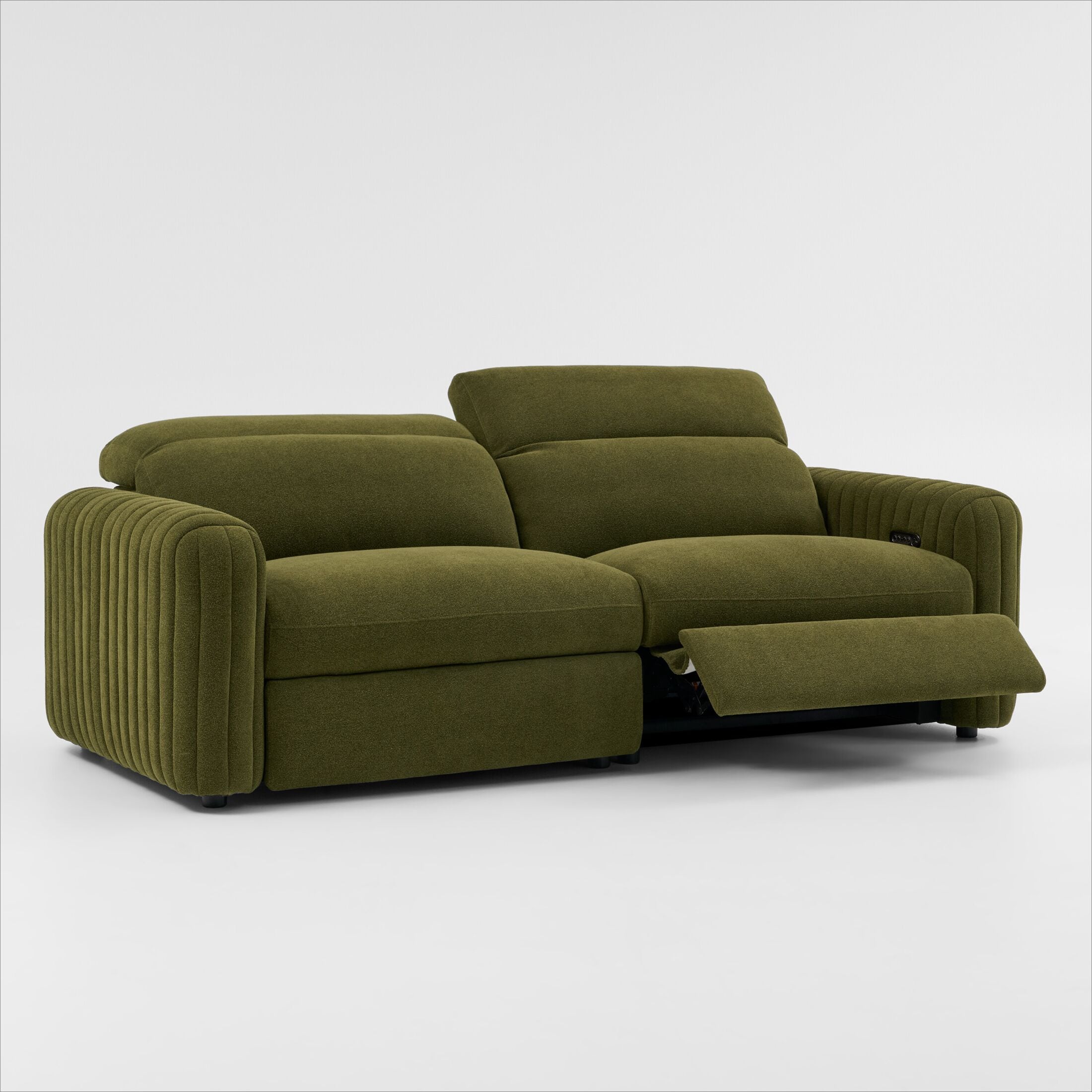 Al Pascià Curvy エステート Ashley Lombardia Tumbleweed Oversized Leather Chair | Homemakers