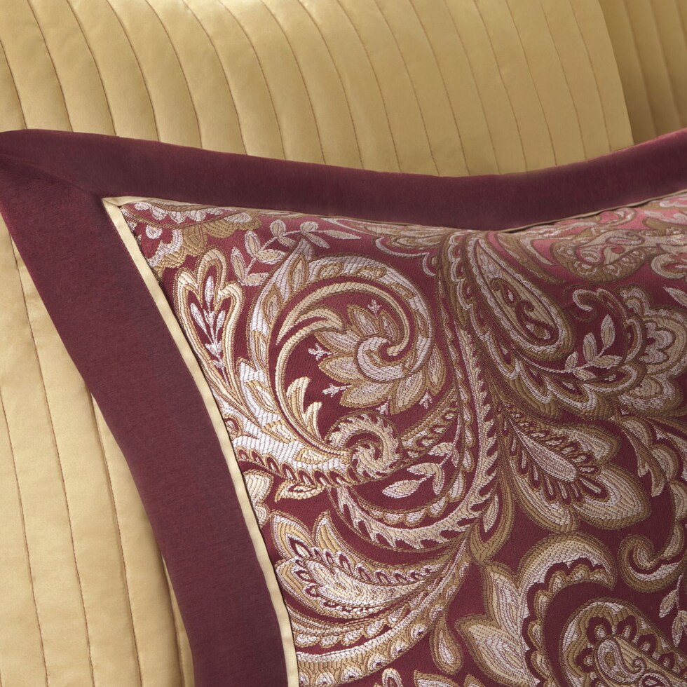 violet red queen bedding set   