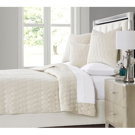 Niagra 3-Piece Queen Quilt Set by Michael Amini