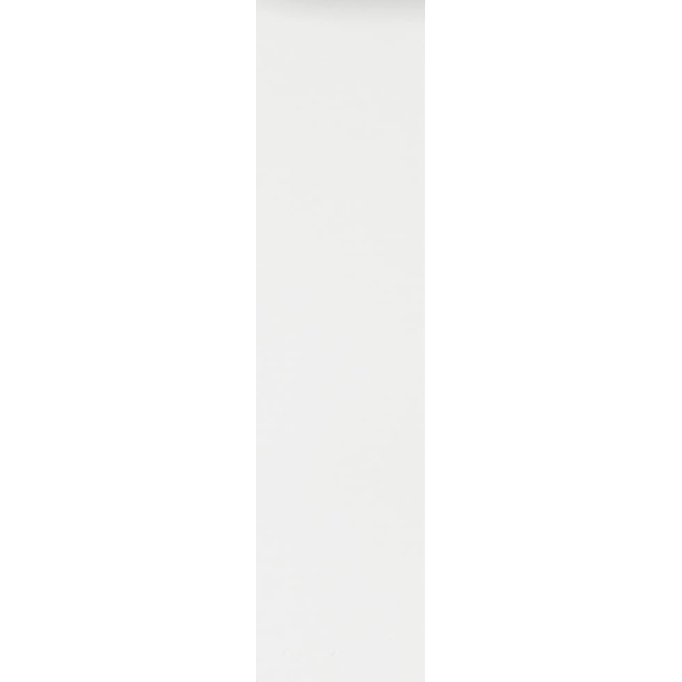 white swatch  