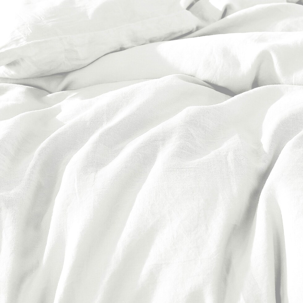 white swatch  