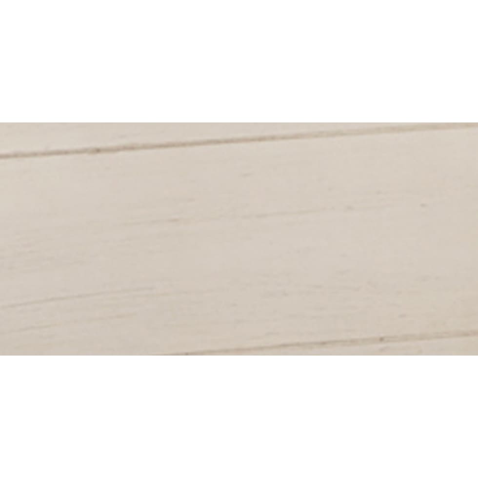 white swatch  