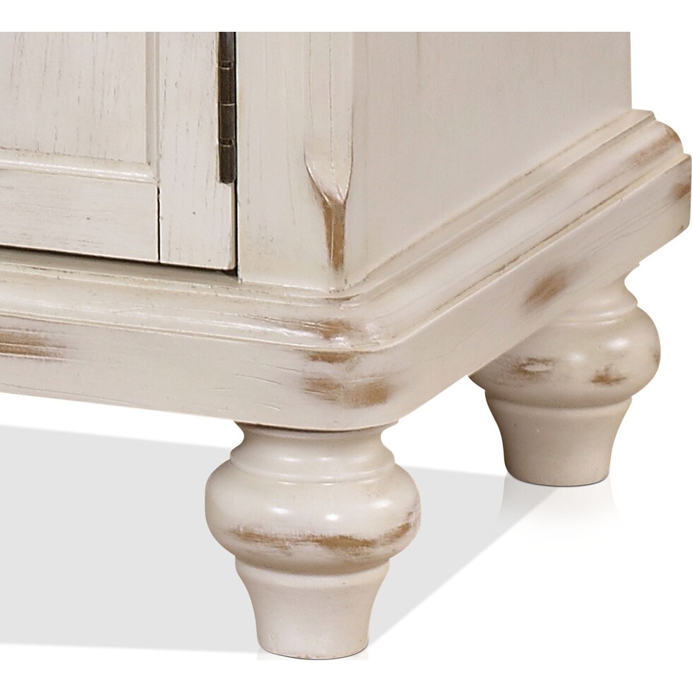 wilson white chest   